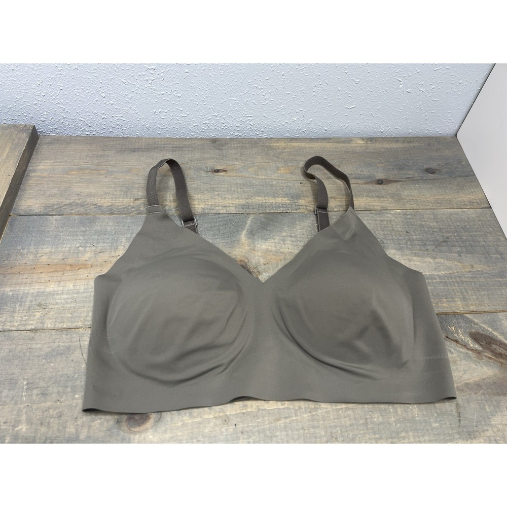 True & Co Bralette Bra M Taupe Wire Free Pull On Adjustable Strap‎